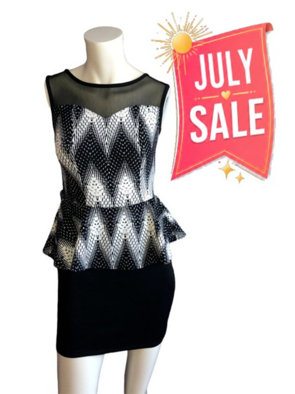 Snap stretchy sleeveless black and white dress with flared waist